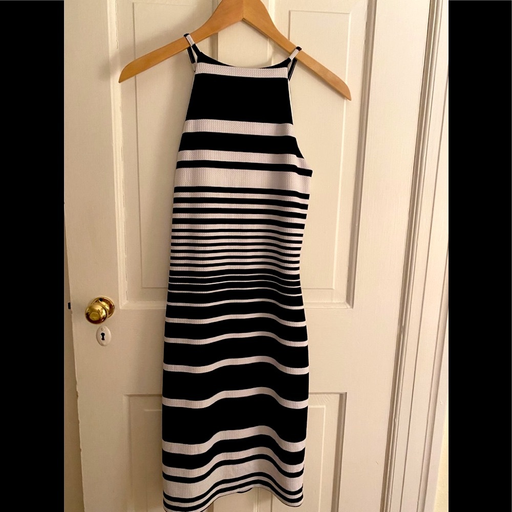 RED by Saks Fifth Avenue - Fun and great stretch fit